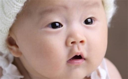 胡姓2026年04月24日出生的男孩子取什么名字好？八字五行取名分析